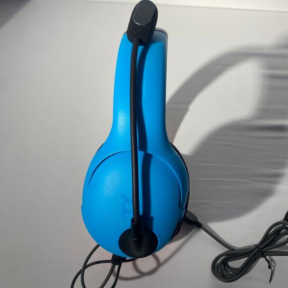 *Pre Owned* LVL40 Wired Headset - Picture 5 of 6